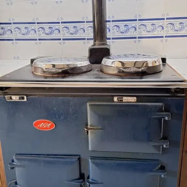 VGC working oil fuelled 2-oven Aga 1950s model