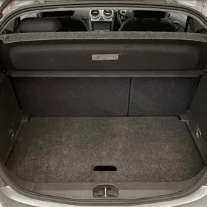 2010 Vauxhall Corsa 1.4i 16V SRi 3-door hatchback - Image 2