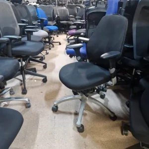 Ergonomic office chairs – Herman Miller, Steelcase, Orange Box and more - Image 3
