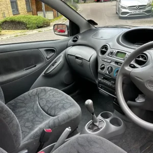2003 TOYOTA YARIS 1.0 VVTI - Image 8