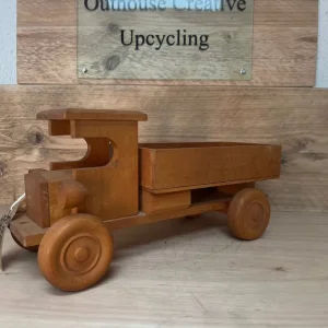 Model pick up truck - Image 3