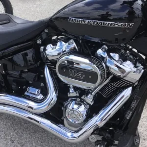 2019 Harley-Davidson Softail Breakout 114 Vivid Black - Image 5