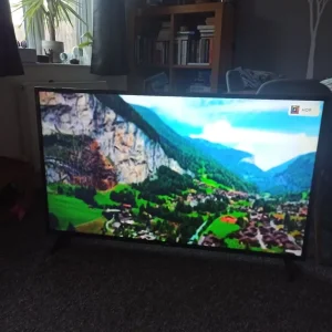 55" 4K LG Smart TV