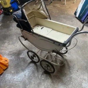 Really Old Childrens Dolls Pram