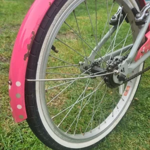 Girls 20in wheel Pendleton bike - Image 4
