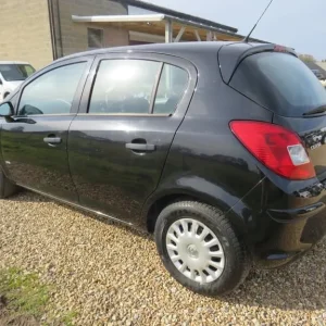 2010 Vauxhall Corsa 1.2i 16V Life 5 Door Hatchback - Image 7