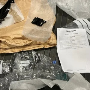 Triumph-Thruxton 1200 new Triumph Dolphin fairing kit - Black - Image 7