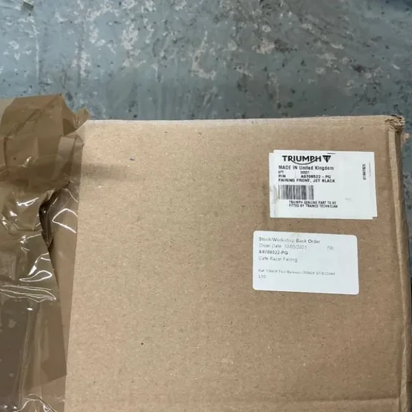 Triumph-Thruxton 1200 new Triumph Dolphin fairing kit - Black