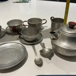 Vintage child’s tea set - Image 2