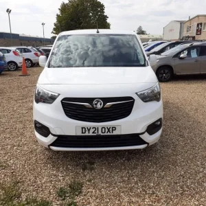 2021 Vauxhall Combo 1.5 Turbo D Sportive Panel Van - Image 2