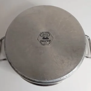 Fissler Coronal 18/10 Stock Pot with Lid Stainless - Image 3
