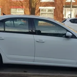 2016 Skoda Octavia 1.6 TDI SE 5-door hatchback in white Euro 6 - Image 8