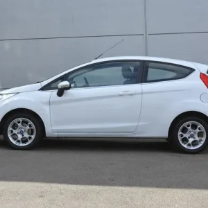 2012 Ford Fiesta 1.25 Zetec Hatchback - Image 3
