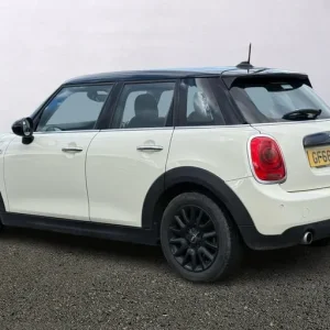 2016 MINI Hatch 1.5 Cooper 5-door Auto - Image 2