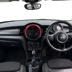 2016 MINI Hatch 1.5 Cooper 5-door Auto - Image 3