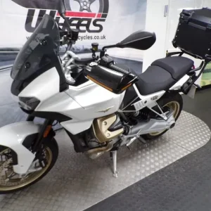2024 Moto Guzzi V100 Mandello with just 2,857 miles - Image 4