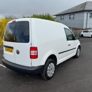 2014 Volkswagen Caddy 1.6 TDI 102PS Panel Van Diesel Manual - Image 6