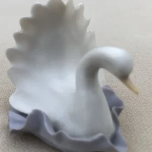 Ceramic swan by Chessell Pottery - Image 4