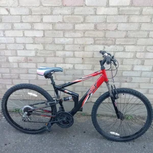 Men's 18 speed mountain bike