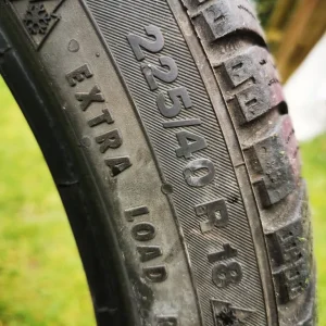 225/40/18 Continental Contact TS 830P Tyre - Image 3