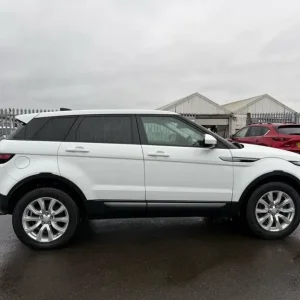 2018 Land Rover Range Rover Evoque 2.0 TD4 SE 5-door Diesel Manual 4WD - Image 5