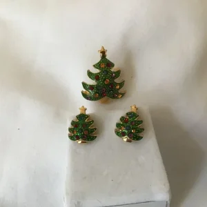 Vintage Christmas tree earrings and brooch