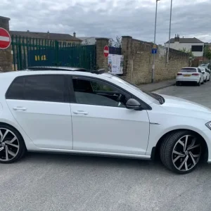 2017 Volkswagen Golf 2.0 TDI 184 GTD 5-door DSG Hatchback - Image 3