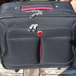 Wenger case with laptop compartment