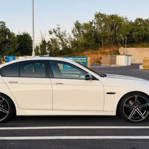 BMW 5 Series 2013 LCI, 2.0d, Alpine White, 4-door - Image 4