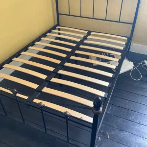 Metal double bedframe - Image 2