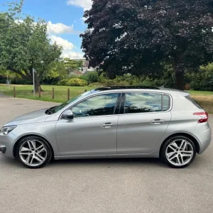 Peugeot 308 Allure E-hdi - Image 2
