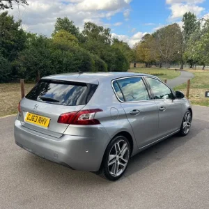 Peugeot 308 Allure E-hdi - Image 4
