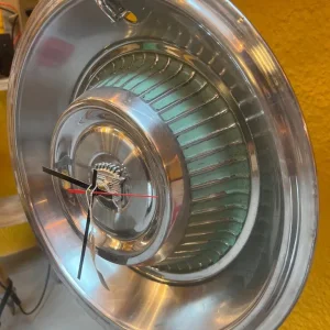 Upcycled Cadillac hub cap clock - Image 2