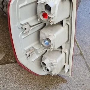 Ford Ranger rear light cluster - Image 4
