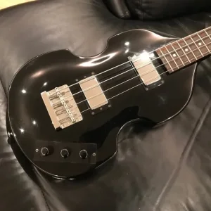 Cort EFVB1 Viola Bass Guitar - 90s - Black, solid and very well made - Image 4