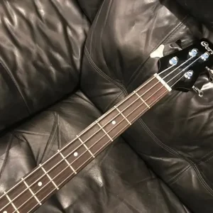 Cort EFVB1 Viola Bass Guitar - 90s - Black, solid and very well made - Image 6