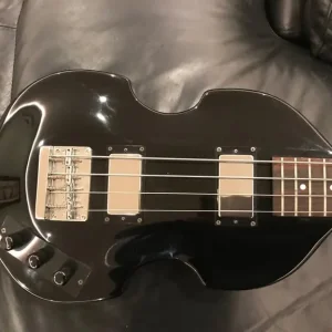 Cort EFVB1 Viola Bass Guitar - 90s - Black, solid and very well made - Image 7