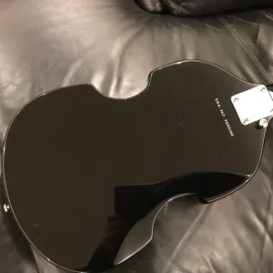 Cort EFVB1 Viola Bass Guitar - 90s - Black, solid and very well made - Image 8