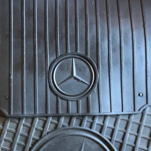 Mercedes Benz rubber car mats (3 pieces) - Image 2