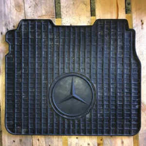 Mercedes Benz rubber car mats (3 pieces) - Image 4