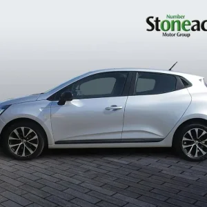 2022 Renault Clio 1.0 TCe 90 Evolution 5-door hatchback petrol manual - Image 7