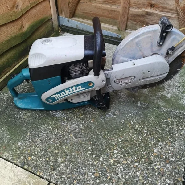 Makita DPC 6410 Disc Cutter