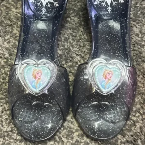 3 x princess shoes - Image 2