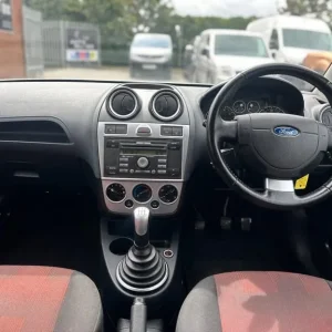 2007 Ford Fiesta 1.4 Zetec 5-door Hatchback Petrol Manual - Image 8