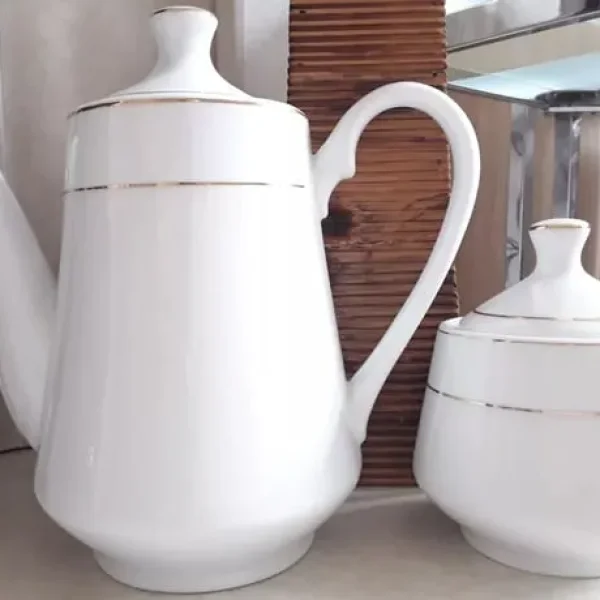 Royal Collection White Large Teapot and Sugar Pot