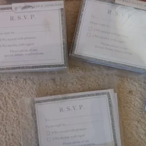 Bundle of birthday and invitation cards - Image 4