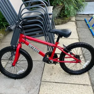 Apollo Outrage 18” kids bike