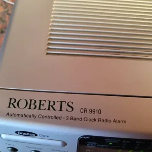 Roberts CR 9910 3 Band Clock Radio Alarm - Image 3