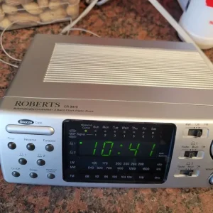 Roberts CR 9910 3 Band Clock Radio Alarm