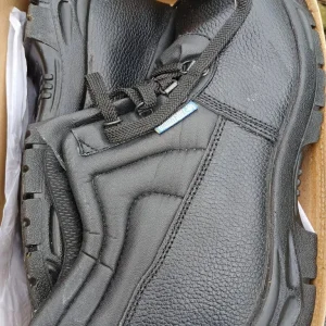 Safety Boots Size 10/44 - Image 3